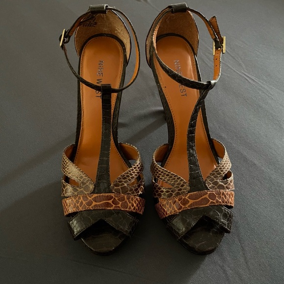 Nine West Brown Snake Animal Print Vintage-Inspired Peep-Toe Heels Sz 7 - Picture 2 of 7